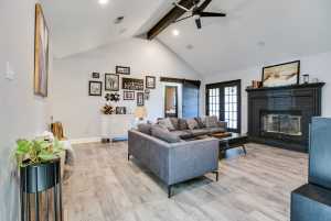 3538 Shadyhill Dr (2)