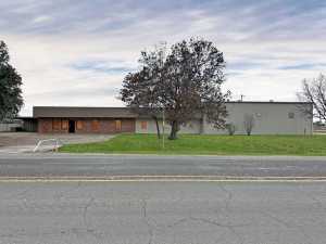 103 E Hwy 190 (2)