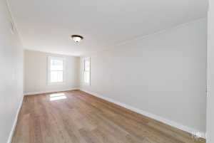 34 W 9th St (16)