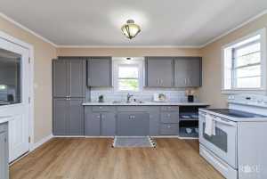 34 W 9th St (9)