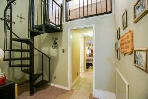 207 E 28th St (24)