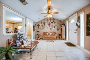 207 E 28th St (8)