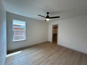 1007 E 40th St (11)