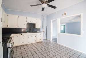 2402 Lakeside Dr (9)