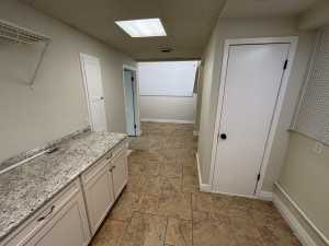 4123 Mercedes St (16)