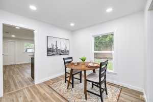 935 E 40th St (12)