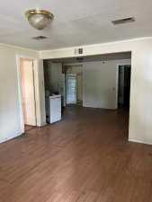 425 E 29th St (7)