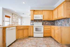 6191 Loretta Dr (6)
