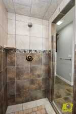 3921 Margaret Lane (40)