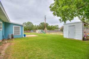2752 Notre Dame Ave (34)