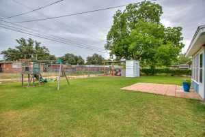 2752 Notre Dame Ave (35)
