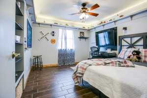 818 Van Zandt St (22)