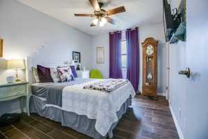 818 Van Zandt St (23)