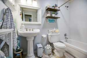 818 Van Zandt St (26)