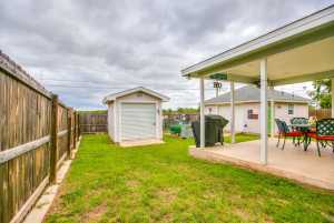 818 Van Zandt St (30)