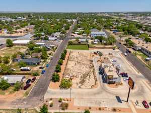 330 W 9th St (4)
