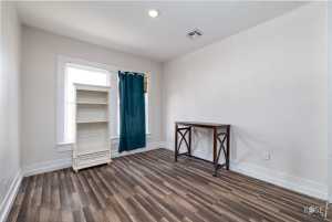 415 E Harris Ave (15)