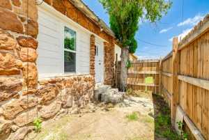 415 E Harris Ave (23)