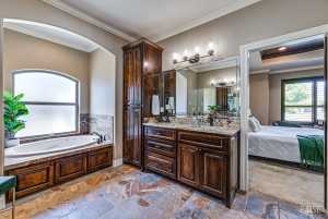 4702 Karsten Creek (24)