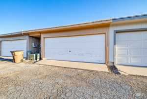 2639 Lindenwood Dr (33)