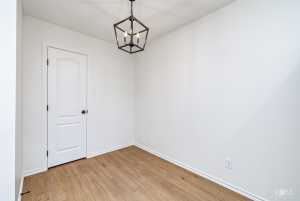 2825 N Abilene St (11)