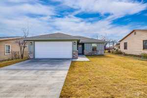 2825 N Abilene St (14)