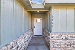 2825 N Abilene St (15)