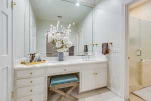 2622 Oxford Ave (34)