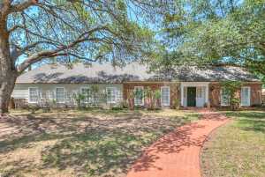 2622 Oxford Ave (3)