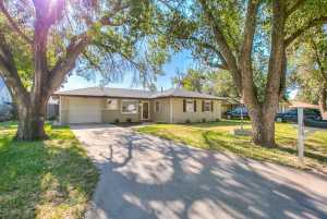 262 Robin Hood Trail