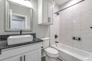 211 S Buchanan St (6)