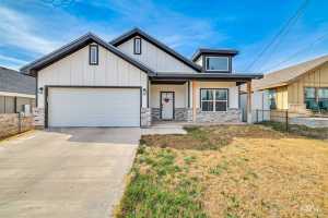 211 S Buchanan St (17)