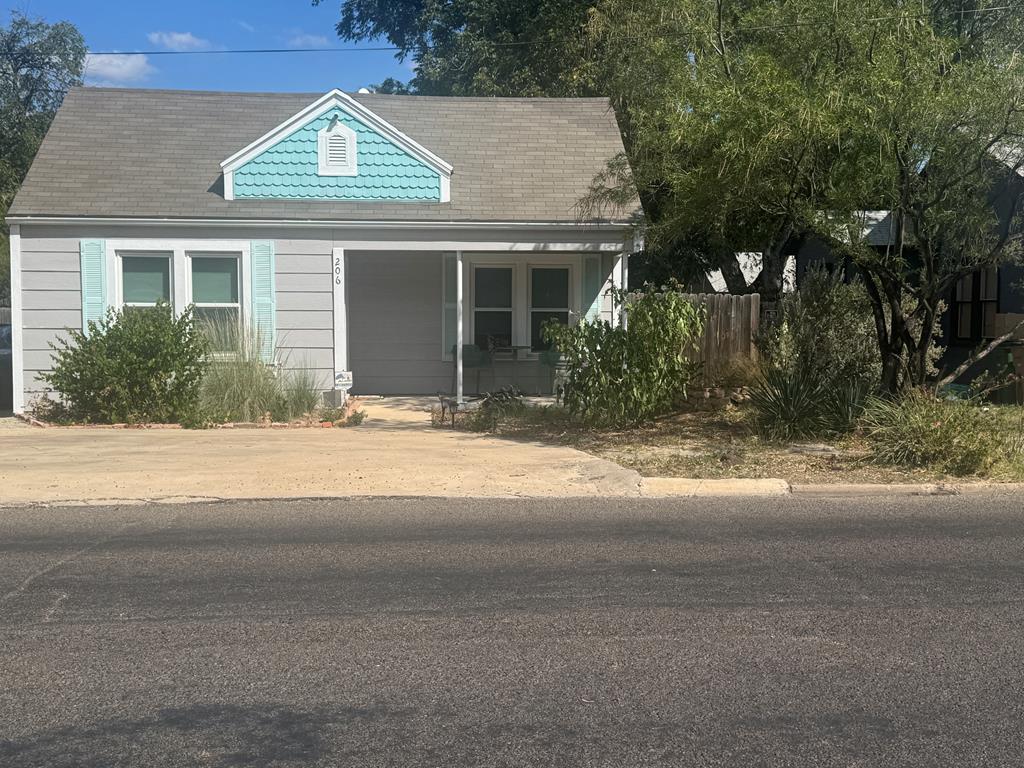 206 N Van Buren St