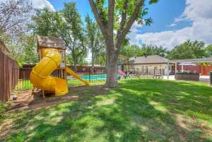 2671 Oxford Ave (30)
