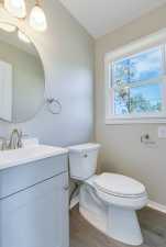 222 S Jackson Ave (27)