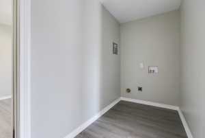 222 S Jackson Ave (16)