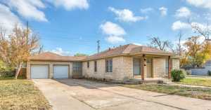222 S Jackson Ave (2)