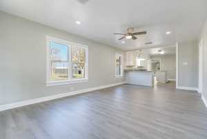 222 S Jackson Ave (5)