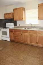 325 St Johns St (9)
