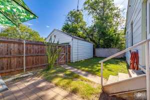 1620 W Ave J (21)