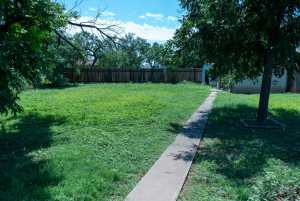 513 E 46th St (15)