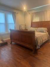 206 N Van Buren St (13)