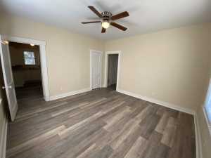 1315 Pecos St (13)