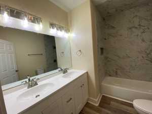 1315 Pecos St (16)