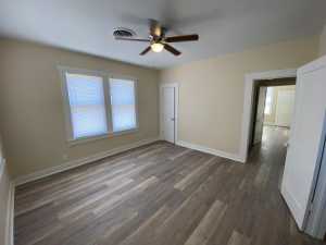 1315 Pecos St (17)
