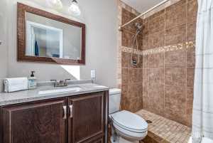 2001 St Mary St (12)