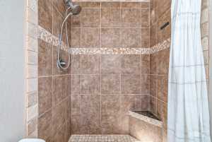 2001 St Mary St (13)