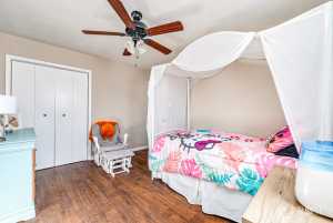 2001 St Mary St (14)