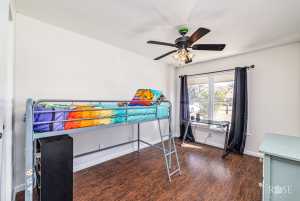 2001 St Mary St (17)