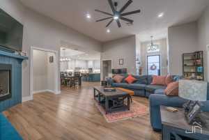 5318 Riviera Lane (9)